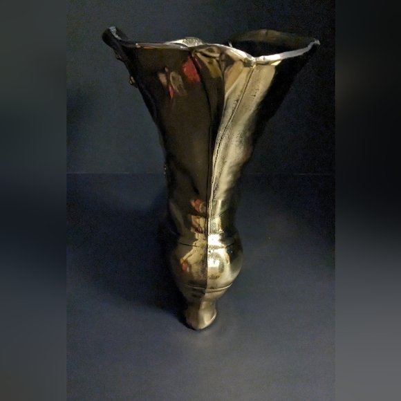 Vintage Cast Iron Gold Lady's Decorarive Boot. - Picture 5 of 8